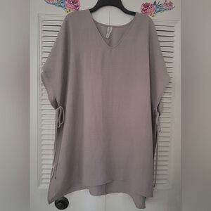 Zenana Outfitters Ash MO V-Neck Tunic with Side Ties